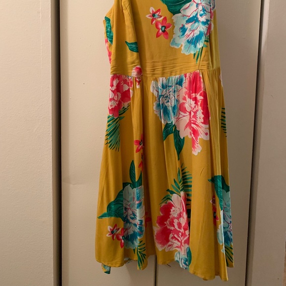 Old Navy tropical sundress - Picture 2 of 2